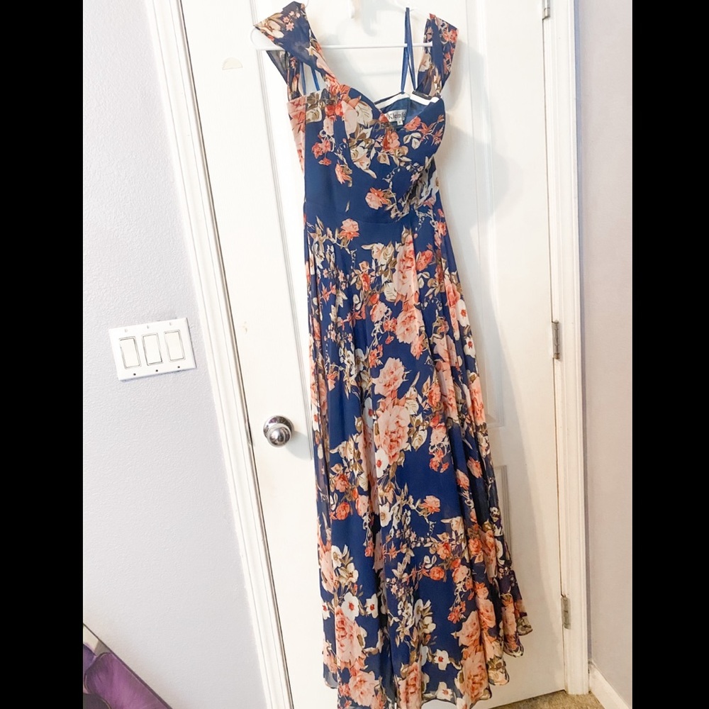 Formal maxi dress. Floral print